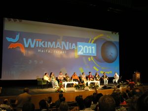 위키마니아 2011 개회 세션