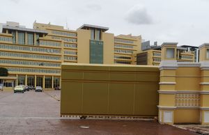 논타부리 시 사 시만 로드에 있는 국방부 상임 사무차관실