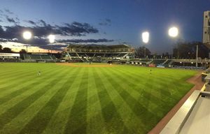 외야에서 본 FNB 필드