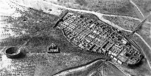 현재의 메스의 조상인 갈로로마인의 디보두룸 메디오마트리쿰의 도시 경관 (서기 2세기)