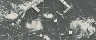 1972년 7월 13일 북서 태평양에서 열대 저기압 수잔(A), 리타(B), 필리스(C), 테스(D)를 포착한 ESSA 9 기상 위성 모자이크 이미지