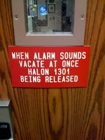 화재 진압 시스템 경고 표시