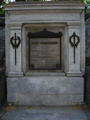 워싱턴 요새가 있었던 장소를 기념하는 명판