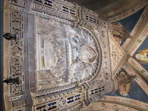 오르산미켈레의 감실