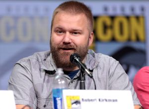 2017년 샌디에고 코믹콘 인터내셔널에서 연설하는 로버트 커크만 (캘리포니아 샌디에고 컨벤션 센터)