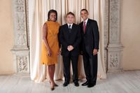 버락 오바마 미국 대통령, 미셸 오바마 영부인과 함께 있는 콤시치 (2009년 9월 23일, 뉴욕)