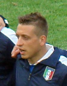 자케리니가 UEFA 유로 2012에서 스페인을 상대로 선발 출전하는 모습.