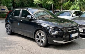 기아 디 올 뉴 니로 정측면