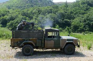 K311에 장착된 대우 K4 자동 유탄 발사기