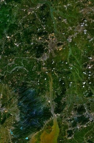 신회 위성 지도