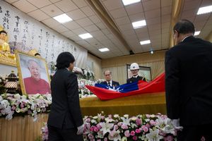 리위안추의 장례식