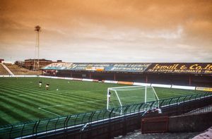 1980년대 오리지널 이스트 스탠드의 광고