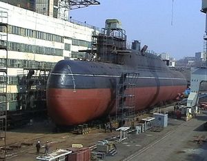 즈베즈다 조선소에서 수리중인 델타 III 핵잠수함 K-433