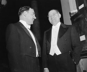 선거 운동 관리인 러셀 스프라그와 함께(1939년)