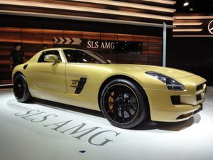 메르세데스-벤츠 SLS AMG(쿠페) 정측면