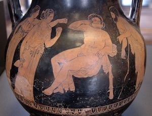 헤스페리데스 정원에 있는 헤라클레스. 기원전 380~370년 아테네의 적색상 그림 펠리케의 A면, 키레나이카 출토