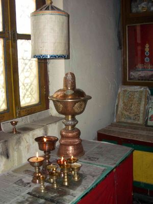 마날리, 인도에 있는 버터 램프 동력 마니차