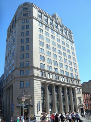 225 라파예트 스트리트, EC 코믹스 본사