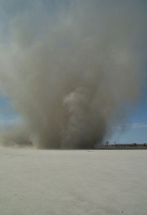 엘미라지 건호의 모래 폭풍