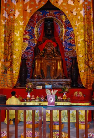 얼왕사 내부의 이얼랑 조각상, 두장옌, 쓰촨 성