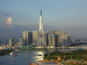 랜드마크 81의 낮 풍경