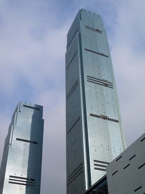 타워 T1, T2