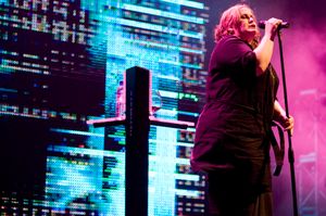 2008년 야주와 함께한 앨리슨 모예