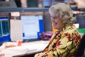 2011년 7월 12일, STS-135 미션에서 CAPCOM으로 근무하는 섀넌 루시드