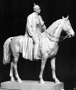 동상 (라이프치히 1888–1946). 이 동상은 동독 공산주의자들이 집권한 후 철거되었다.