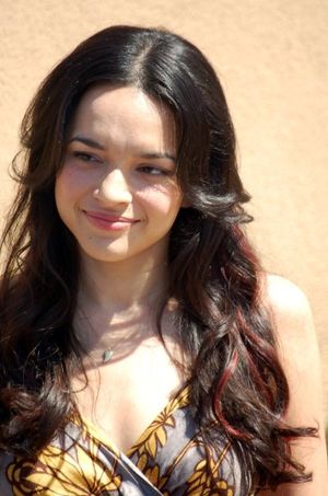 가수 노라 존스는 왕자웨이의 영어 영화 《마이 블루베리 나이츠》(2007)에 출연했다.