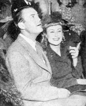 1943년 모리스와 그의 아내 릴리안