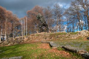 메킨 카멘 전투 기념비