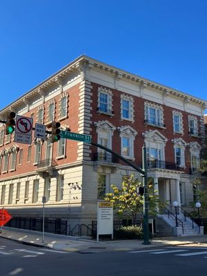 와일더 정부 및 공공 정책 대학원