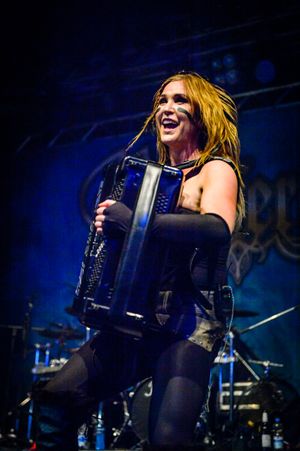 네타 스코그(아코디언) 2017년