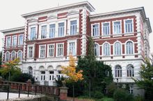 뤼덴샤이트 체펠린-김나지움