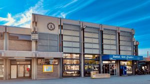 신트트라위던역