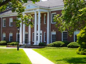 스토니브룩 스쿨