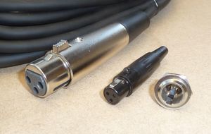 XLR 및 미니 XLR 커넥터