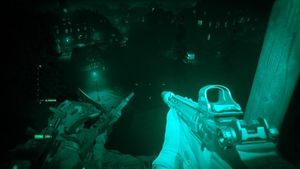 플레이어는 제압 및 소탕 작전 중 야간 투시경을 사용할 수 있다.