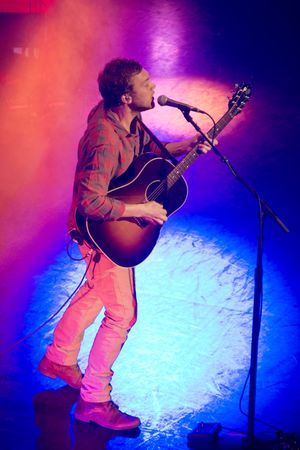 2014년 공연하는 필립스