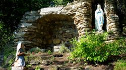 캐나다 몬트리올 근처의 루르드 동굴