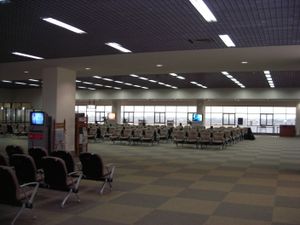 출발 라운지, 터미널 1, 우돈타니 국제공항