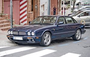 재규어 XJR (X308)