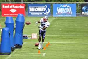 패트리어츠에서 트레이드된 직후 훈련하는 오초신코