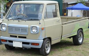 Datsun Sunny cab (C20)