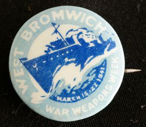 제2차 세계 대전 기금 모금 배지, "전쟁 무기 주간" 동안 판매, 1941년 3월 15일 – 22일