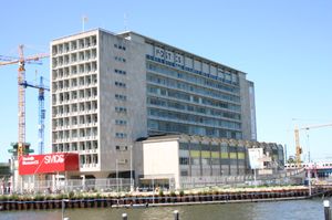 암스테르담 시립 미술관의 임시 장소인 포스트 CS 건물