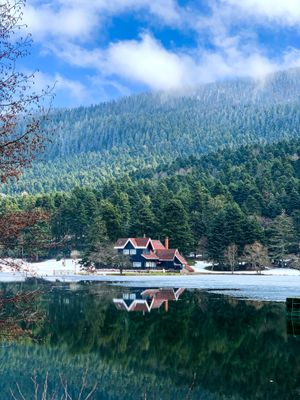 볼루 괴르축 자연공원 국영 게스트 하우스 측면