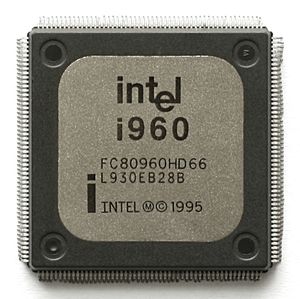 인텔 FC80960HD66 (PQFP 패키지)