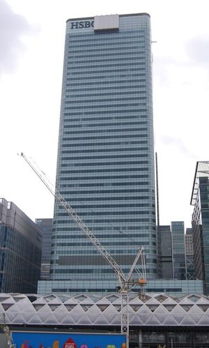 간판 제거 및 설치에 사용된 비계